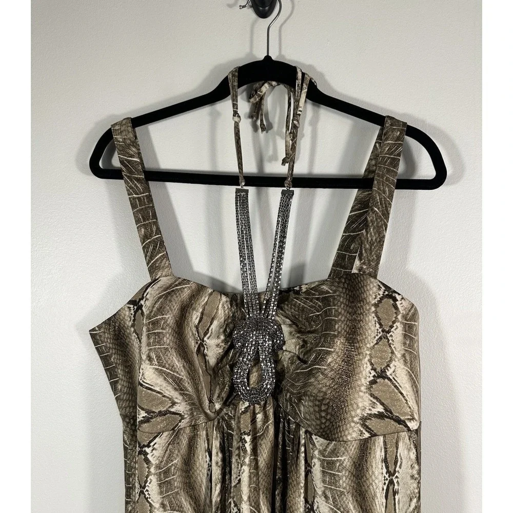 R&M Richards gold embellishment bust